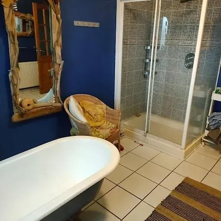 Rent A At Hidden Hearts Roscrea
